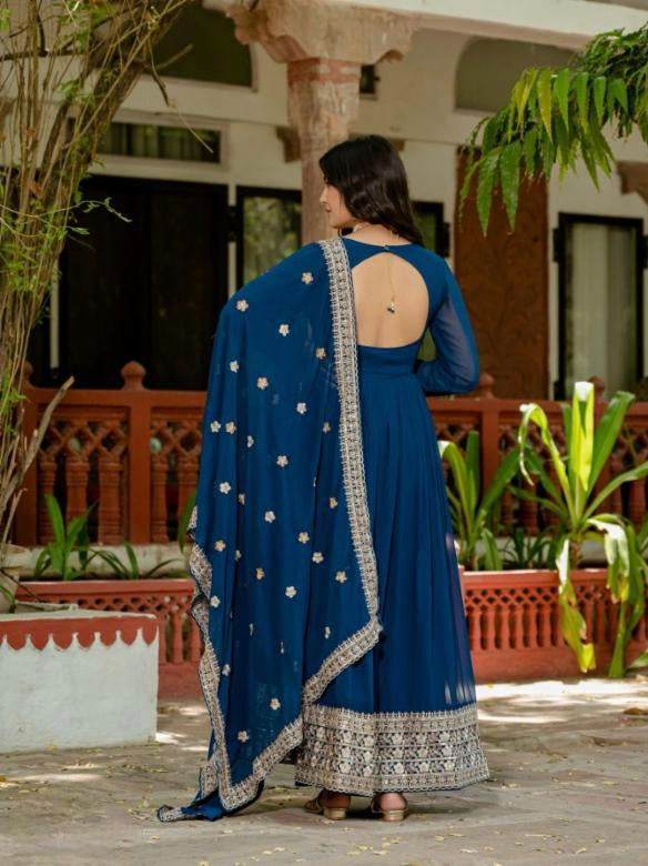 gown,dupatta,with poket batwa