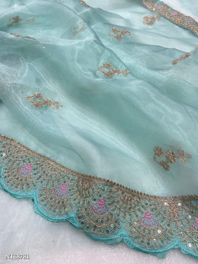 Beautiful embroidery siquance and coding work lace border and beautiful buti in all saree