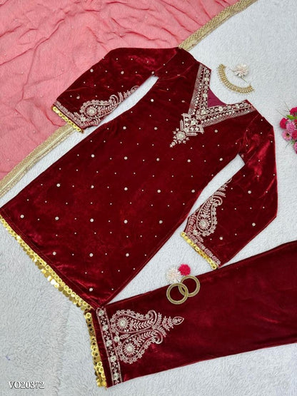 Viskhos velvet suit thread with Sequnce with rivet Moti and Lace broder