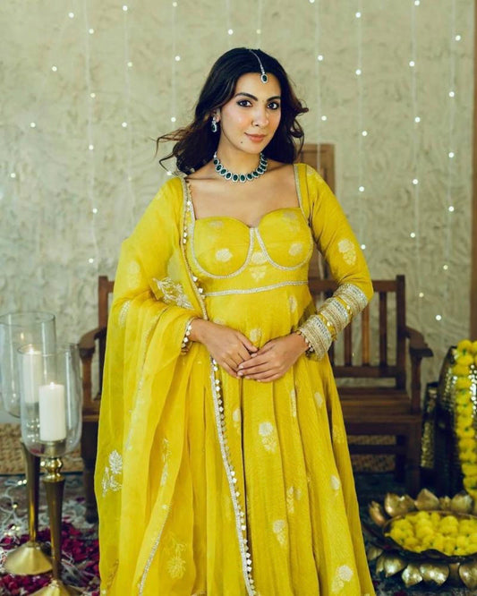 Yellow, pure chinon silk fancy gown
